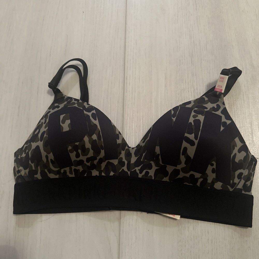 Victoria's Secret PINK Wear Everywhere Wireless Lightly Lined Camo Bra Sz‎ 32A